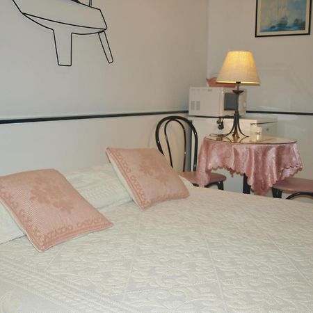 Hotel La Conchiglia لا ماداّلينا الغرفة الصورة